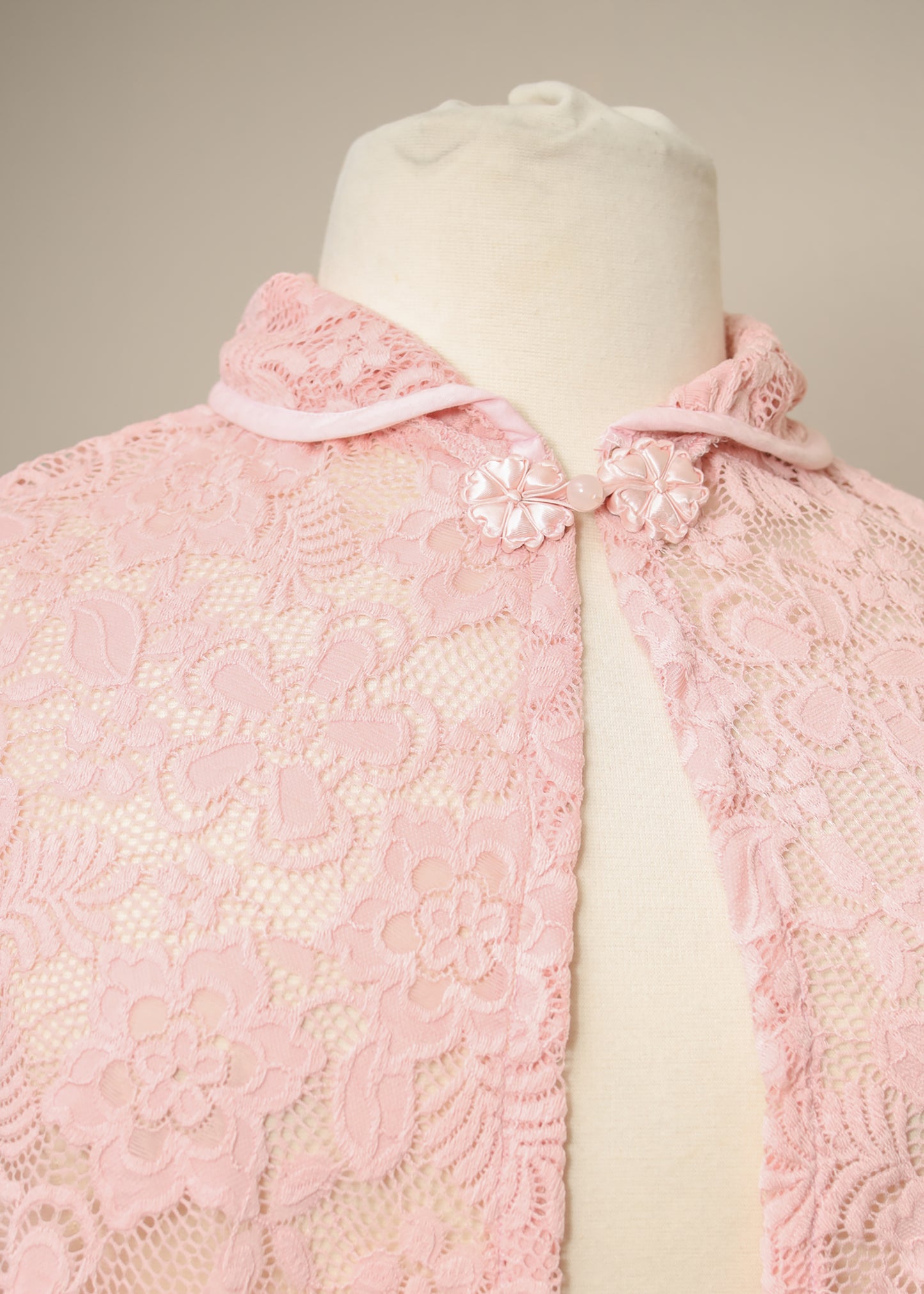 Floral Lace Capelet | Peter Pan Collar Vintage Style Cape | Wedding Shoulder Shawl Wrap | Cottagecore Goblincore Fairycore Goth Fantasy LARP