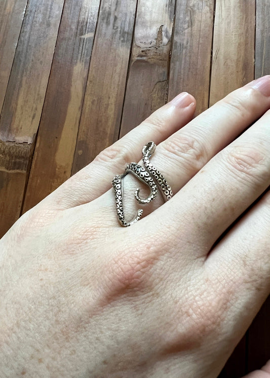 Octopus Tentacle Ring | Sterling Silver Steampunk Gothic Jewelry | Giant Squid Ocean Creature Cephalopod Kraken | Streetwear Boho Unisex