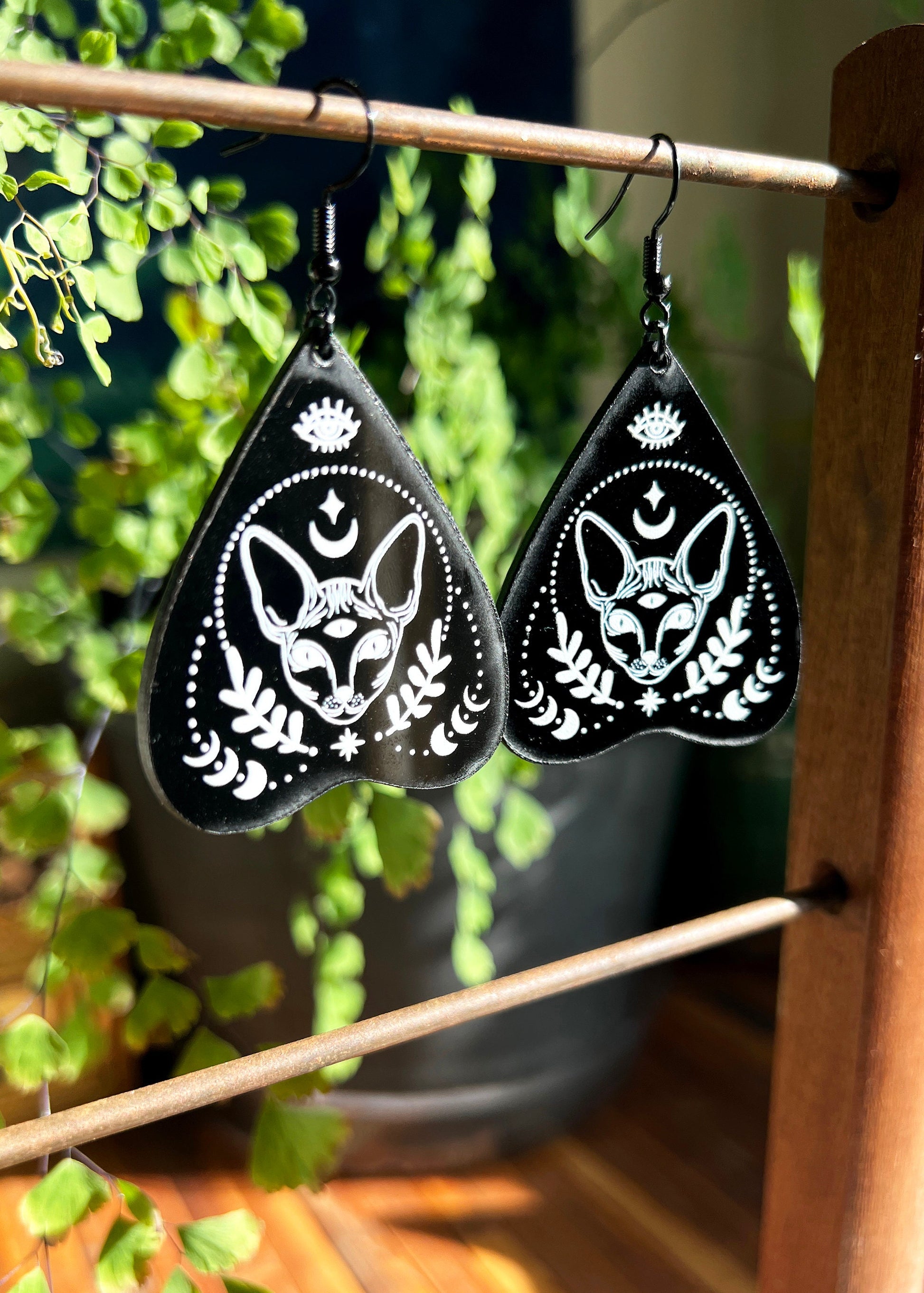 Black Acrylic Earrings | Trippy Third Eye Cat Jewelry | Witch Goth Psychedelic Fantasy Charm | Dark Academia Mystical Planchette Dangles