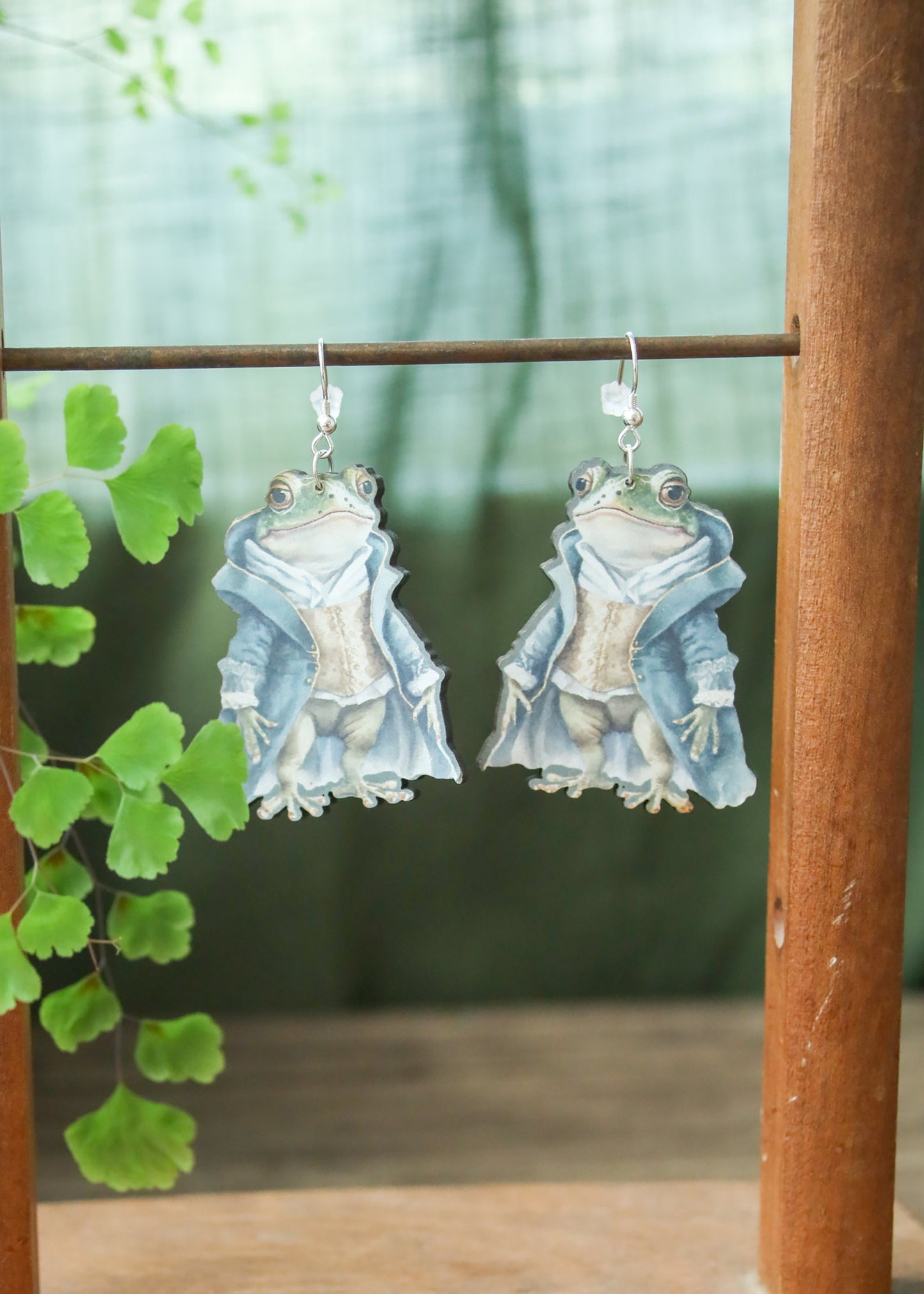 Fancy Frog Earrings | Renaissance Victorian Toads Charm | Medieval King Prince Princess Queen Jewelry | DnD Fantasy Fairytale Characters