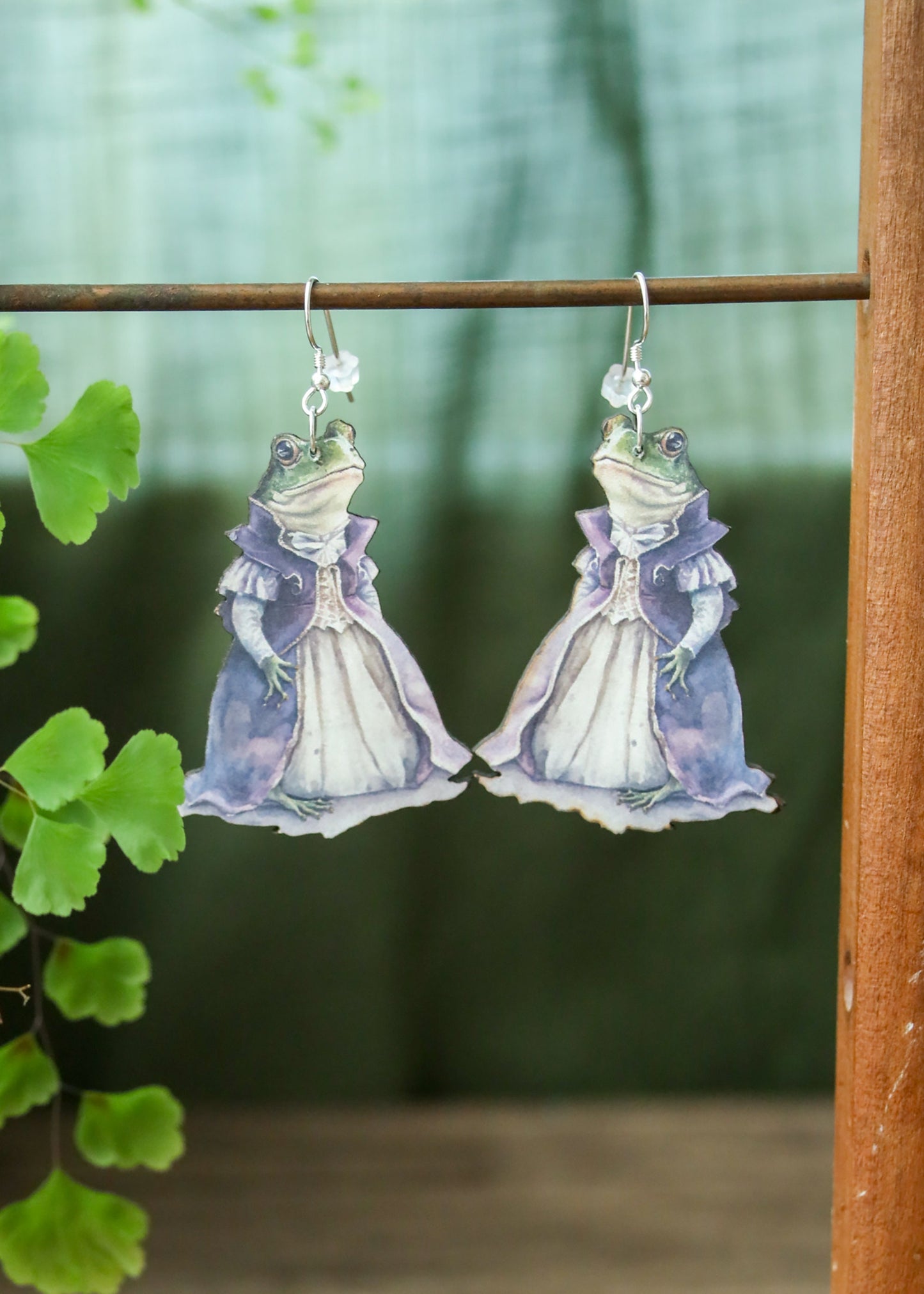 Fancy Frog Earrings | Renaissance Victorian Toads Charm | Medieval King Prince Princess Queen Jewelry | DnD Fantasy Fairytale Characters